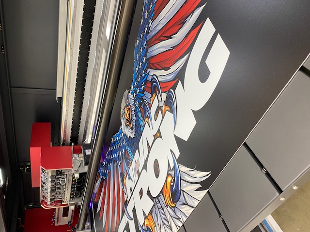 American eagle graphic on MAXmetal on the flatbed printer